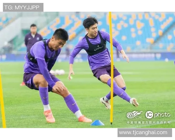 深圳佳兆业与广州恒大激战正酣比赛比分揭晓引发球迷热议 深圳佳兆业与广州恒大激战正酣比赛比分揭晓引发球迷热议