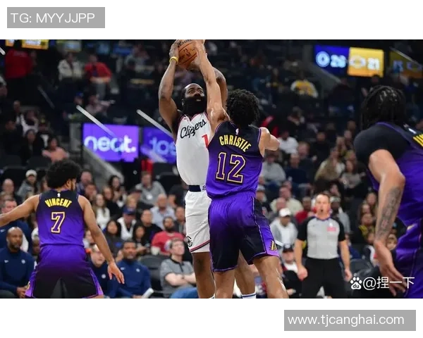 湖人快船激战在即12月29日直播时间与观看方式全攻略 湖人快船激战在即12月29日直播时间与观看方式全攻略