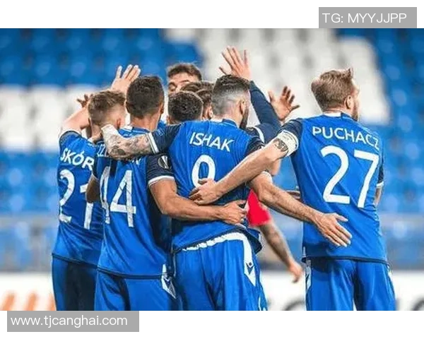 海于格松对决波兹南莱赫激战欧洲赛场谁能胜出争夺荣耀