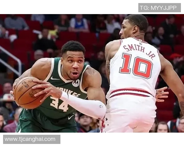 热火与雄鹿G2第四节激战回顾球员表现与战术分析全景呈现 热火与雄鹿G2第四节激战回顾球员表现与战术分析全景呈现